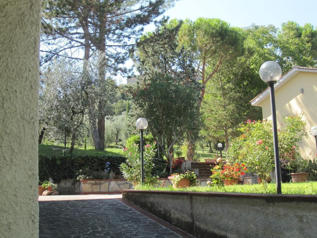 Valle Degli Ulivi Appartamento Terni Buitenkant foto